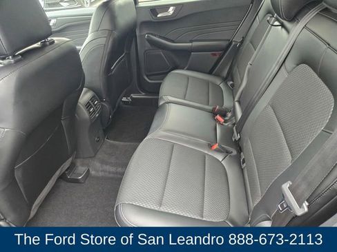 New 2025 Ford Escape SE image 12