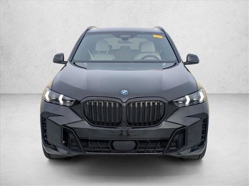 Certified 2024 BMW X5 xDrive50e w/ M Sport Package image 3