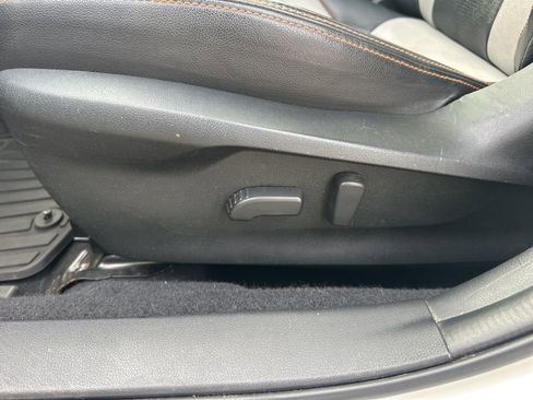 Used 2018 Subaru Crosstrek 2.0i Limited image 12