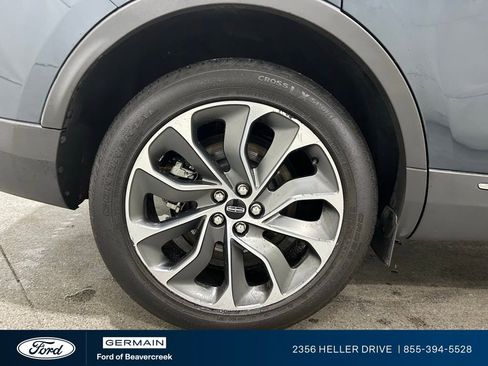 Used 2022 Lincoln Nautilus Reserve w/ Equipment Group 201A image 10