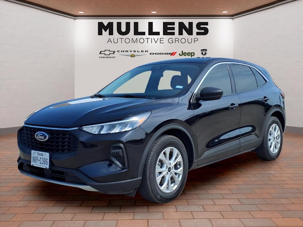 Used 2024 Ford Escape Active FWD image 1