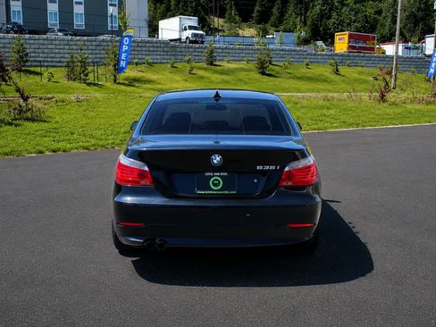 Used 2010 BMW 535i xDrive Sedan AWD/4WD image 6