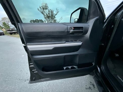 Used 2018 Toyota Tundra SR5 w/ TRD Sport Package image 10