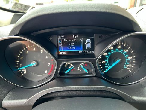 Used 2015 Ford Escape SE w/ Equipment Group 201A AWD/4WD image 13