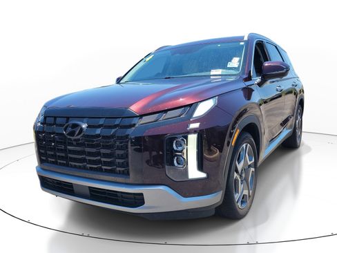 Used 2024 Hyundai Palisade Limited FWD image 3