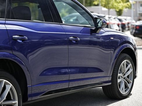 New 2025 Audi Q3 2.0T Premium image 8