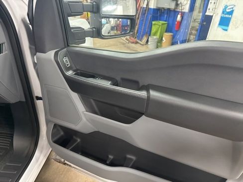 Used 2024 Ford F350 XL w/ XL Chrome Package image 18