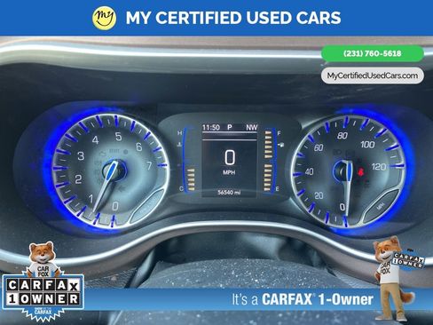 Used 2023 Chrysler Voyager LX image 15