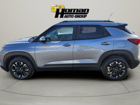 Used 2023 Chevrolet TrailBlazer LT image 2