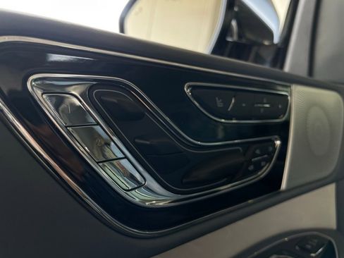 Used 2021 Lincoln Navigator Black Label w/ Cargo Convenience Package image 37