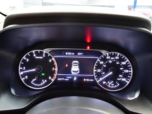 Used 2023 Nissan Rogue SV image 16