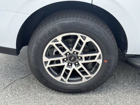 New 2026 Ford Expedition Active RWD image 19