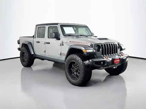 Used 2020 Jeep Gladiator Mojave AWD/4WD image 7