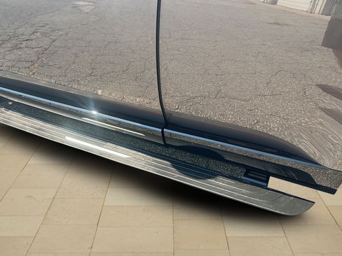 Used 2025 Land Rover Range Rover Autobiography AWD/4WD image 15