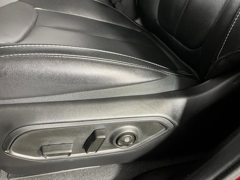 Certified 2024 Jeep Grand Cherokee Limited w/ Luxury Tech Group II image 24