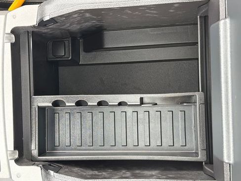 Used 2018 Ford F150 Raptor w/ Equipment Group 802A Luxury image 30