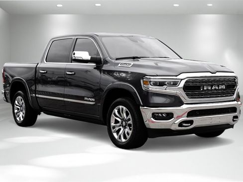 Used 2022 RAM 1500 Limited w/ Bed Utility Group image 6