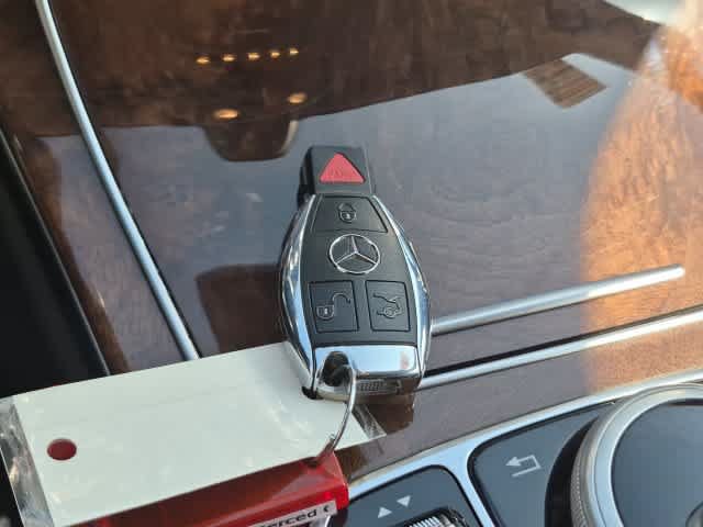 Used 2015 Mercedes-Benz C 300 4MATIC Sedan image 32