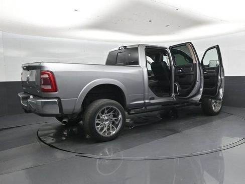 Used 2022 RAM 2500 Laramie AWD/4WD image 46