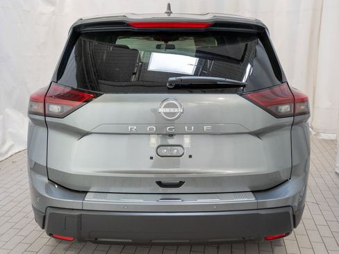 New 2026 Nissan Rogue SV image 5