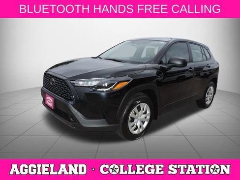 Used 2025 Toyota Corolla Cross L FWD image 8