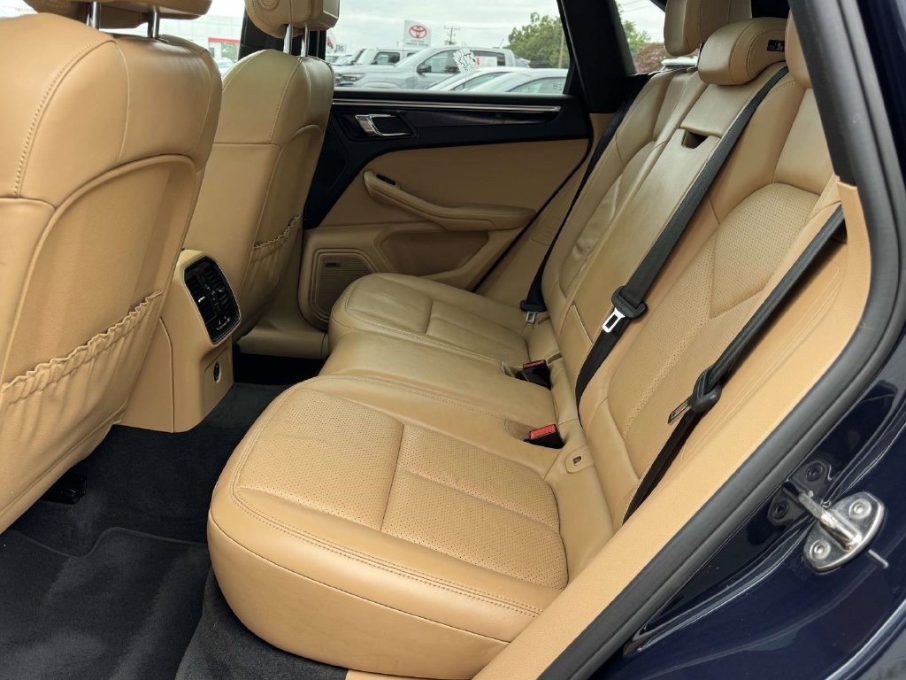 Used 2017 Porsche Macan S AWD/4WD image 16