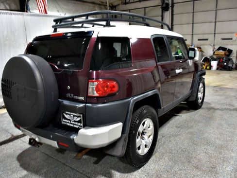 Used 2007 Toyota FJ Cruiser 2WD image 6