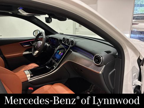 Used 2026 Mercedes-Benz GLC 300 4MATIC image 20
