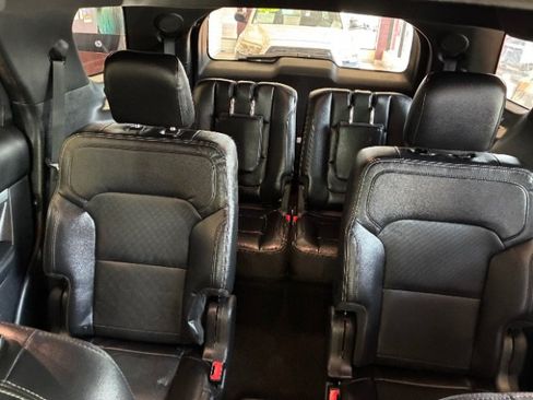 Used 2019 Ford Explorer Limited AWD/4WD image 37