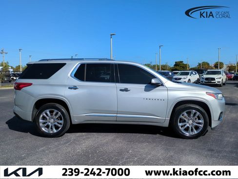 Used 2020 Chevrolet Traverse High Country w/ LPO, Floor Liner Package image 4