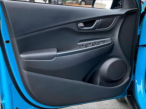 Used 2023 Hyundai Kona SEL image 19