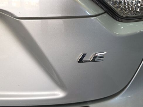 Used 2023 Toyota Corolla LE image 29