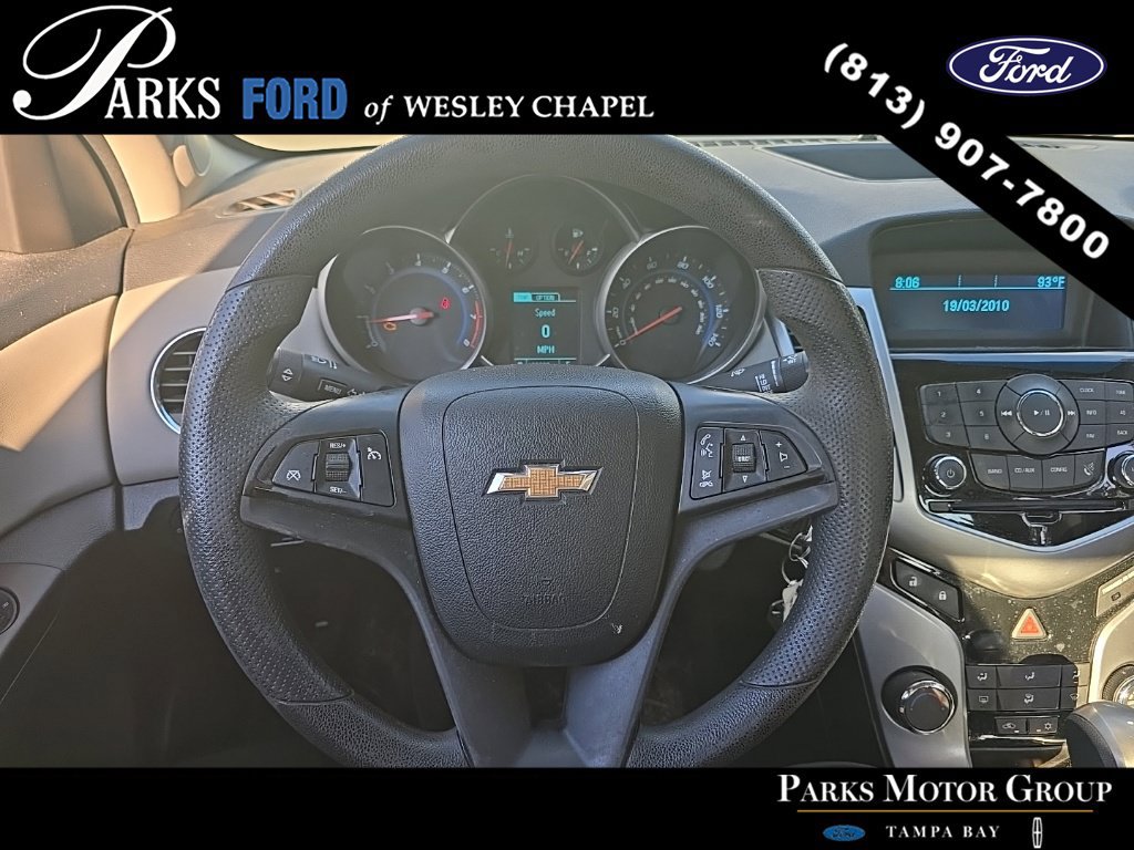 Used 2013 Chevrolet Cruze LS FWD image 10