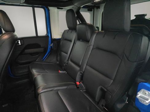 Used 2023 Jeep Wrangler Unlimited Rubicon 392 w/ Xtreme Recon 35" Tire Package AWD/4WD image 15