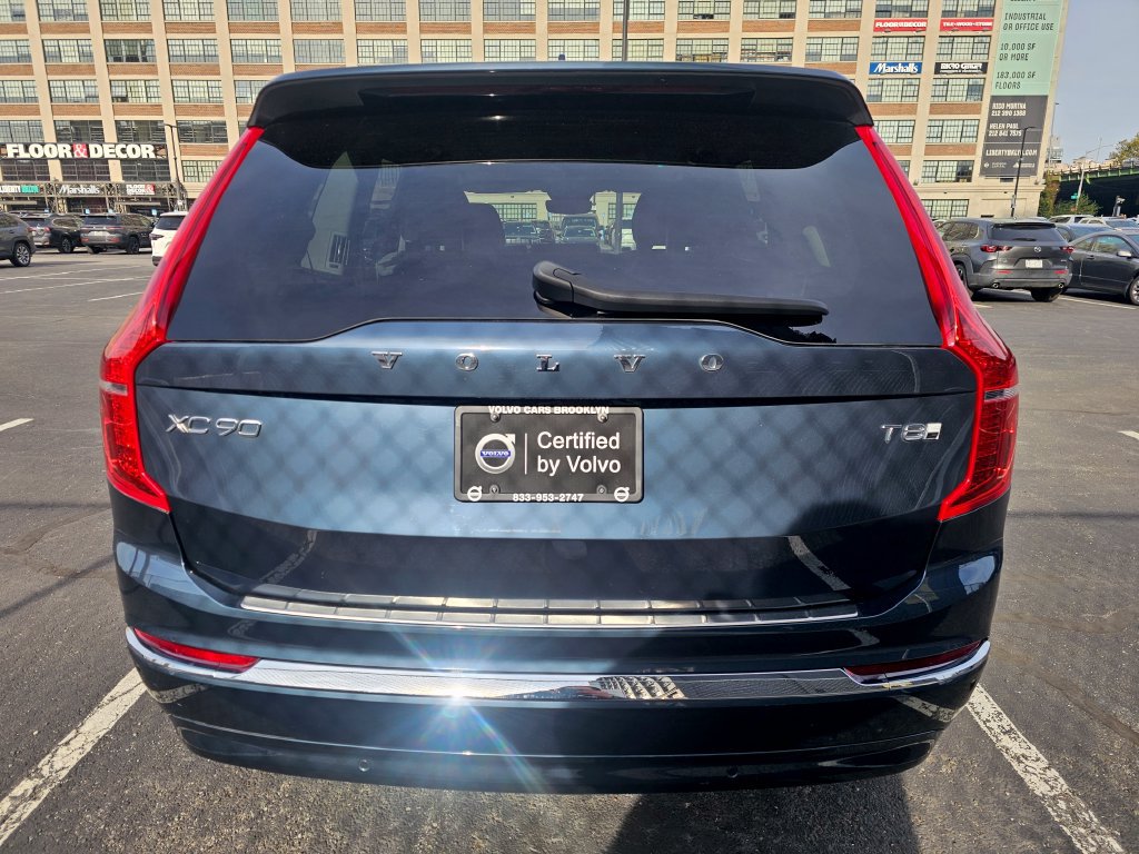 Certified 2025 Volvo XC90 T8 Plus w/ Protection Package Premier AWD/4WD image 31