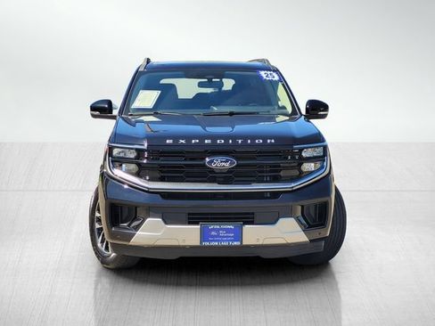 Certified 2025 Ford Expedition Max Platinum AWD/4WD image 2