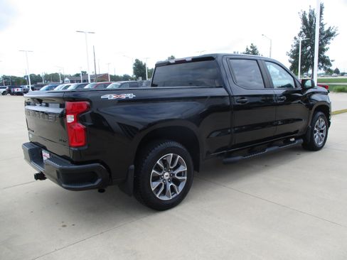 Used 2021 Chevrolet Silverado 1500 RST w/ Bed Protection Package AWD/4WD image 8