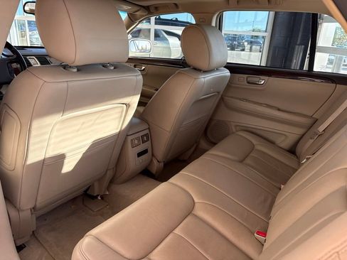 Used 2011 Cadillac DTS Premium w/ Driver Awareness Package FWD image 17