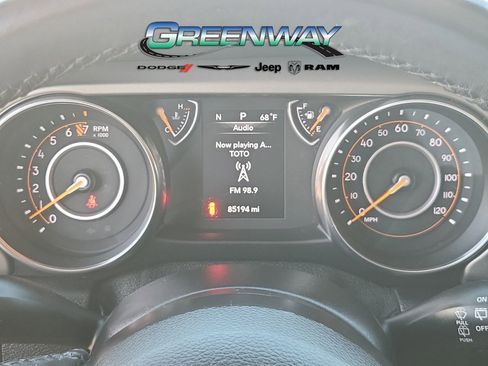 Used 2019 Jeep Wrangler Unlimited Sport S image 27