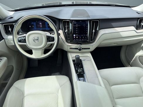 Certified 2023 Volvo XC60 B5 Plus w/ Climate Package AWD/4WD image 24
