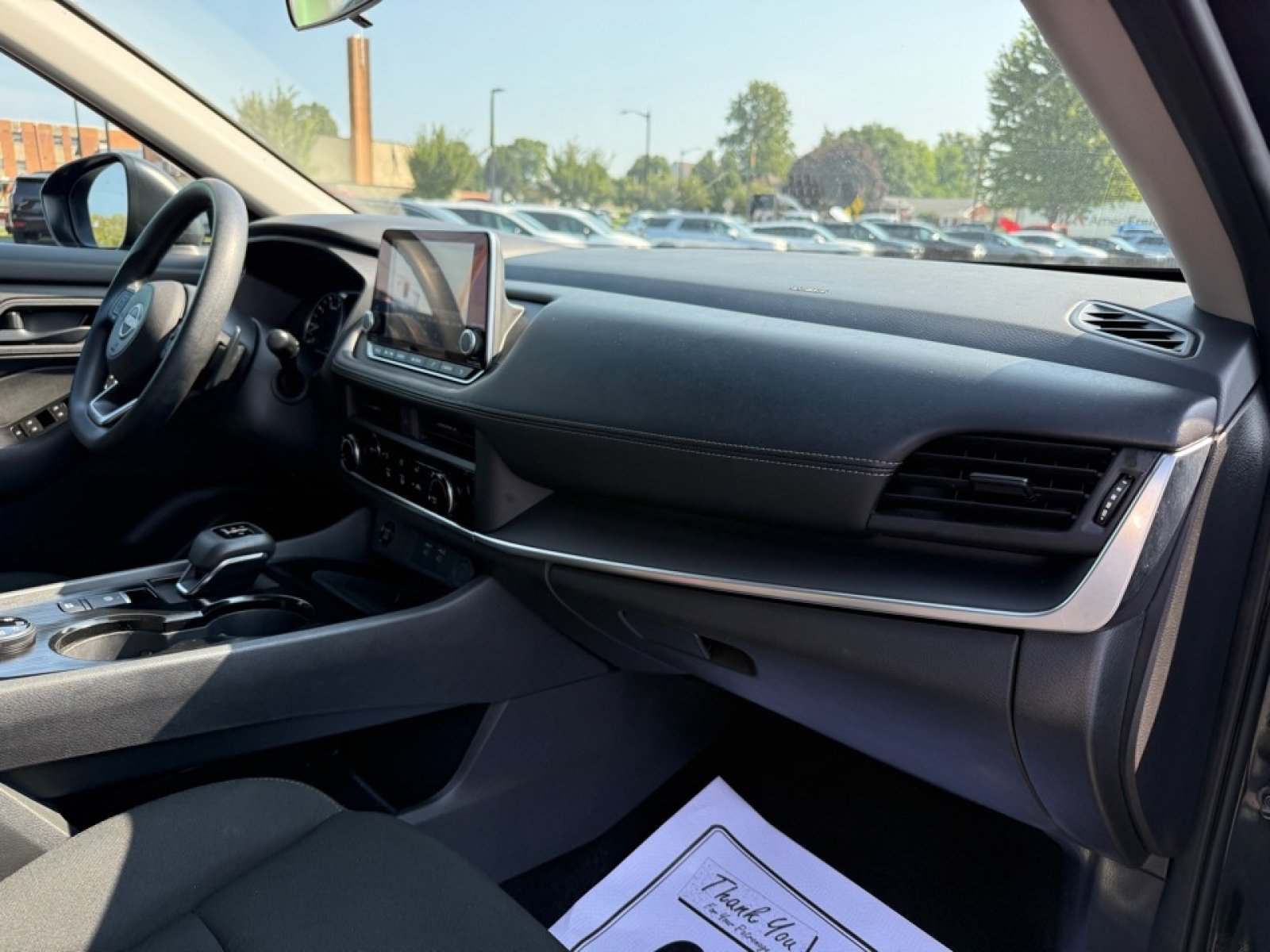 Used 2024 Nissan Rogue S AWD/4WD image 22