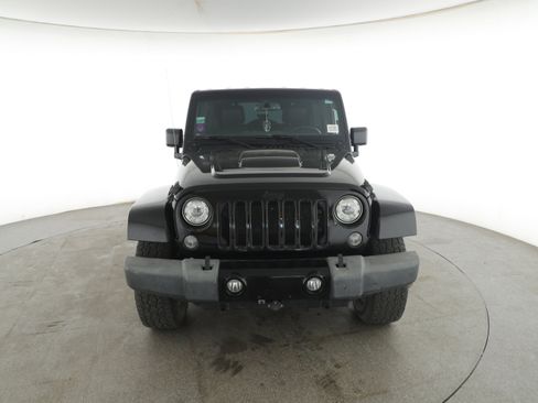Certified 2017 Jeep Wrangler Unlimited Sahara image 14