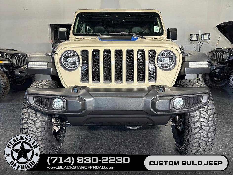 Used 2022 Jeep Wrangler Unlimited Rubicon 4xe w/ Safety Group AWD/4WD image 3