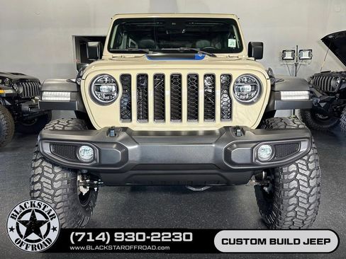 Used 2022 Jeep Wrangler Unlimited Rubicon 4xe w/ Safety Group AWD/4WD image 3