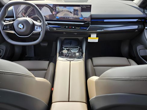 New 2026 BMW 530i RWD image 26