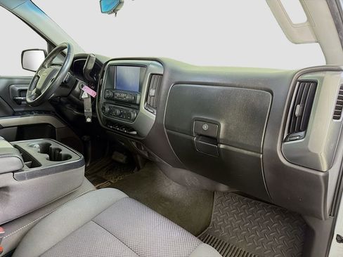 Used 2018 Chevrolet Silverado 1500 LT w/ Texas Edition image 28