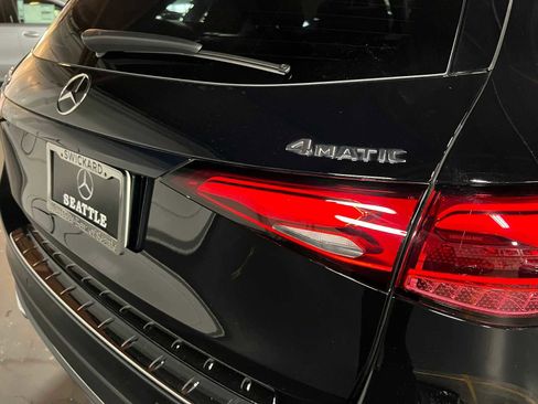 Used 2026 Mercedes-Benz GLC 300 4MATIC image 15