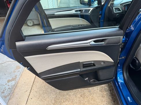 Used 2018 Ford Fusion S FWD image 24