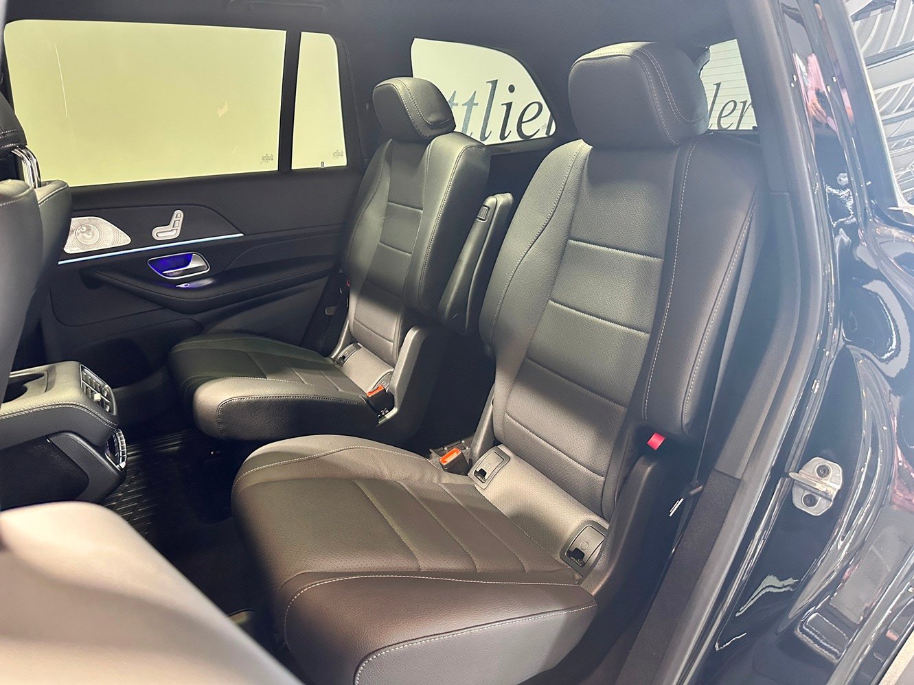 Certified 2025 Mercedes-Benz GLS 450 4MATIC image 34