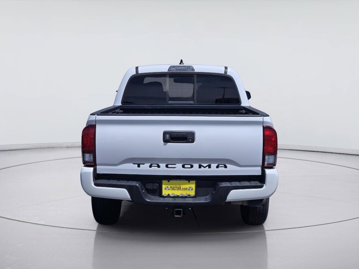 Used 2020 Toyota Tacoma SR5 w/ SR5 Appearance Package (SM) RWD image 7